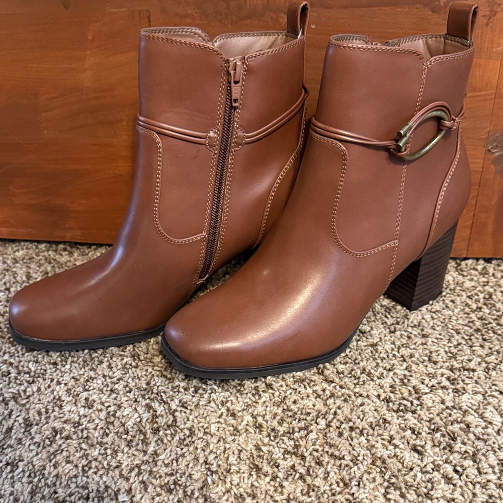 Croft & Barrow Tan Ankle Boots with Buckle Detail